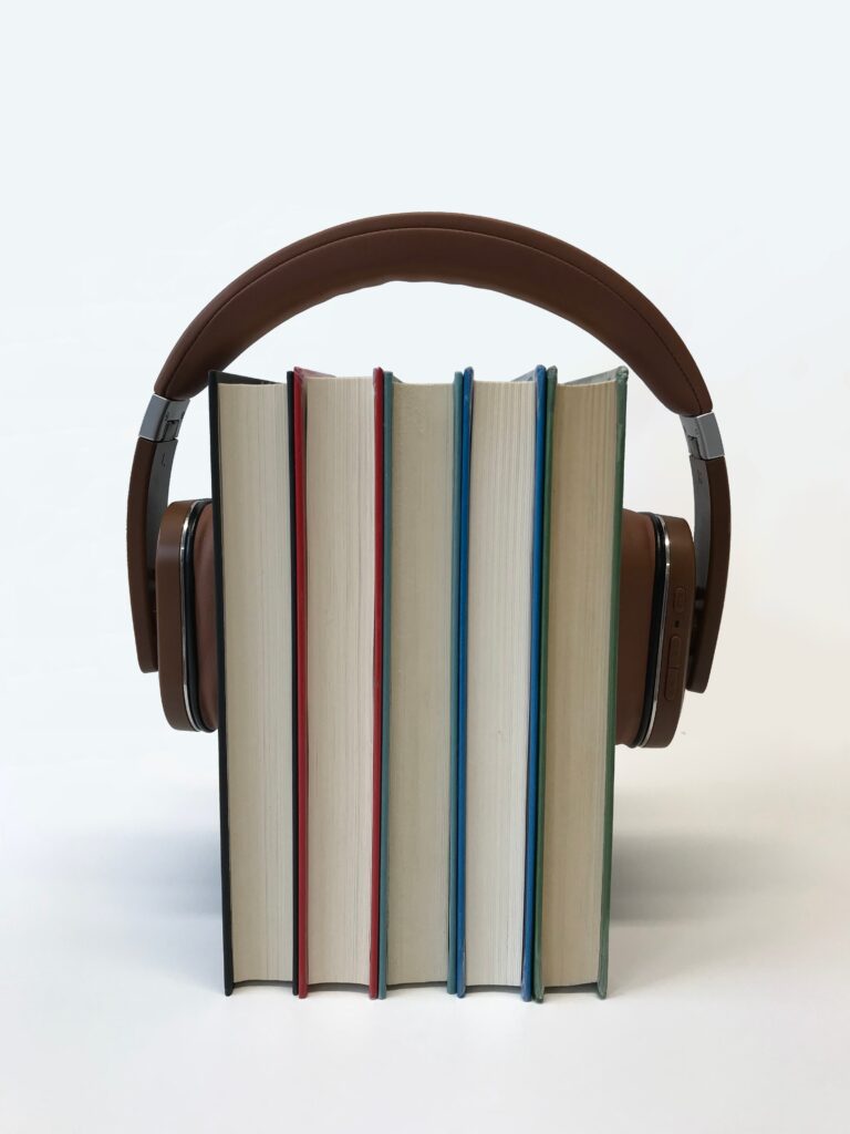 Hangoskönyvek és podcastok – tanulás, szórakozás házimunka közben sindrehsoereide headphones 3658441